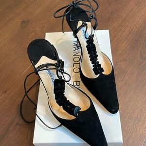 Size 35.5 Manolo Blahnik black suede heels.Never worn.